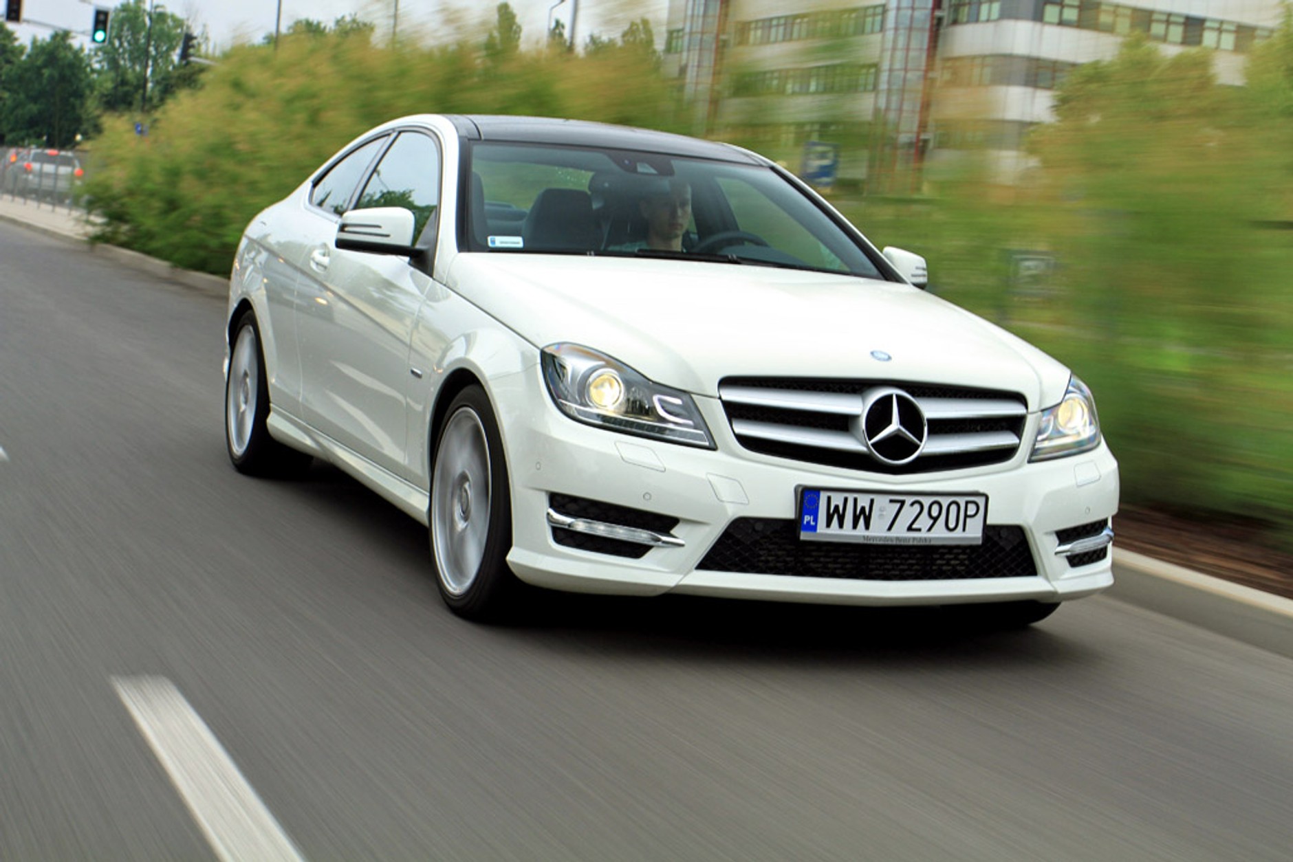 Mercedes C250 CDI: luksusowe coupé dla  oszczędnych