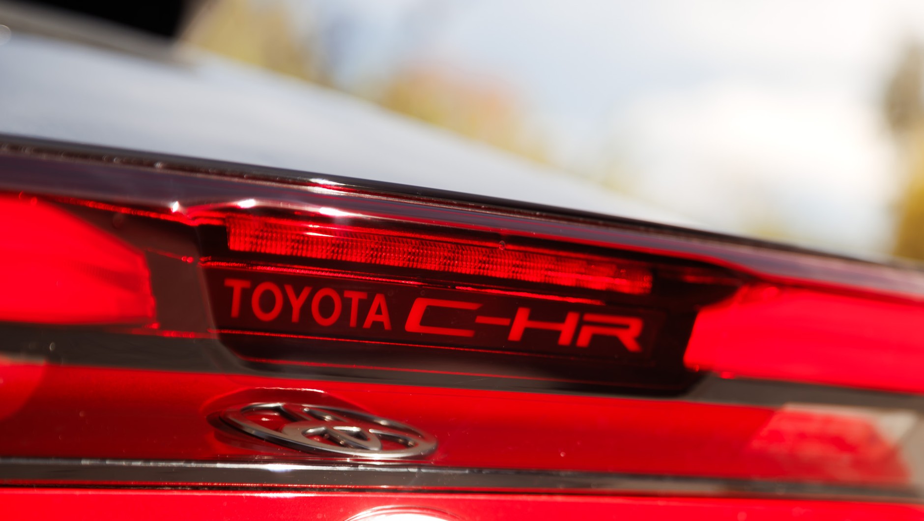 2024 Toyota C-HR PHEV