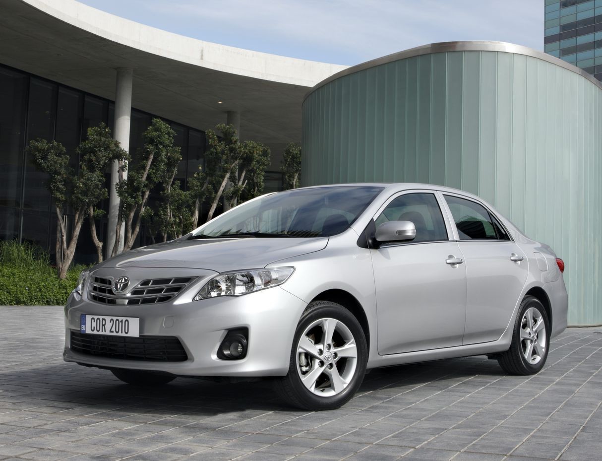 Toyota Corolla 2010 po faceliftingu