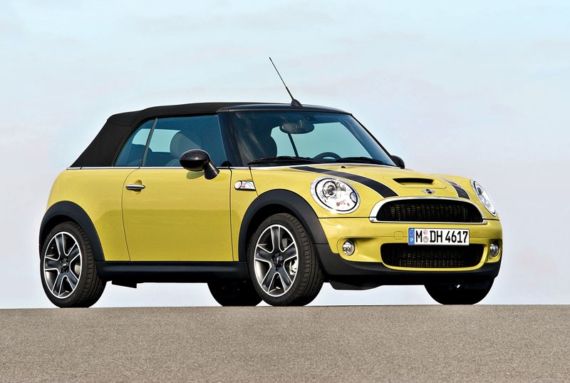 Detroit 2009: premiera światowa Mini Cabrio