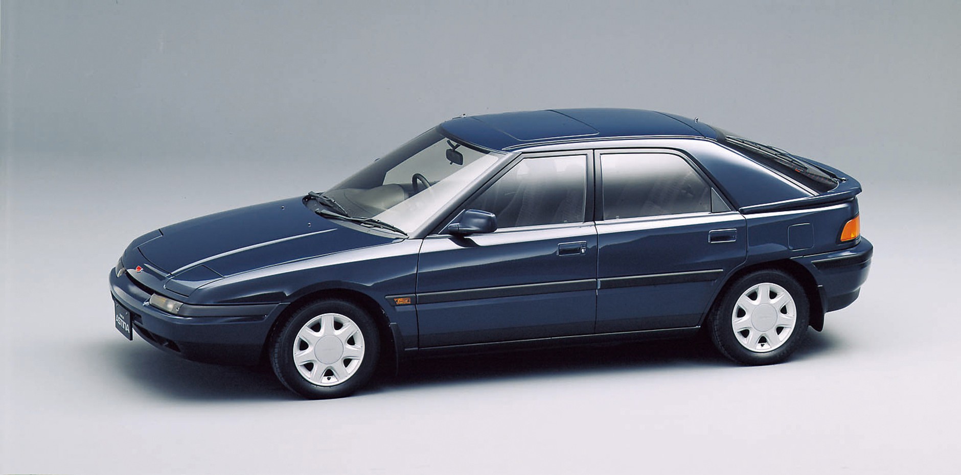 Mazda 323F (czwarta generacja; 1989-1994)