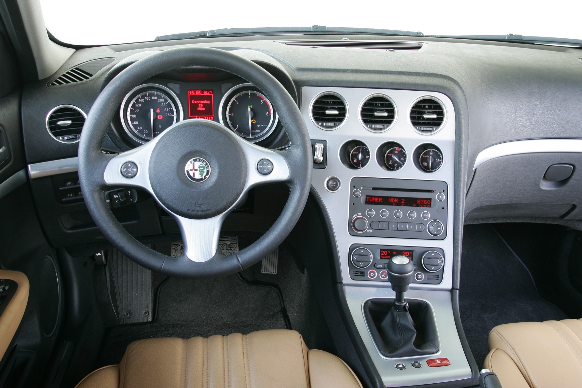 Nie uwierzysz, ale te auta mają 13 lub więcej lat!