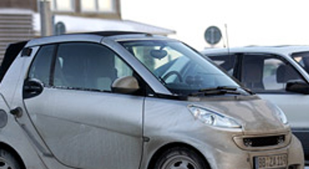Zdjęcia szpiegowskie: Nowy Smart ForTwo Brabus na śniegu