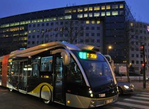 Solaris zaprezentował autobus BHNS