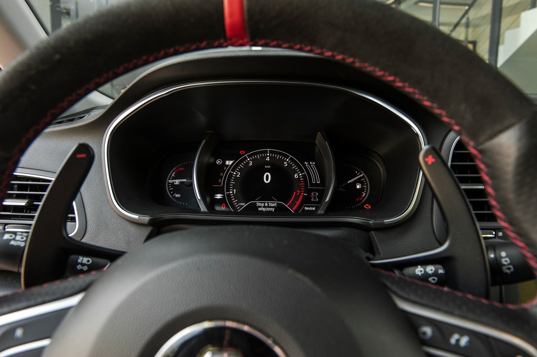 Toyota GT86 vs Renault Megane RS