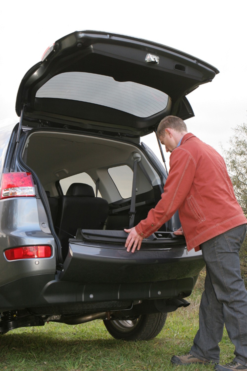 Citroen C-Crosser 2.2 HDi Exclusive - Citroën rusza w teren