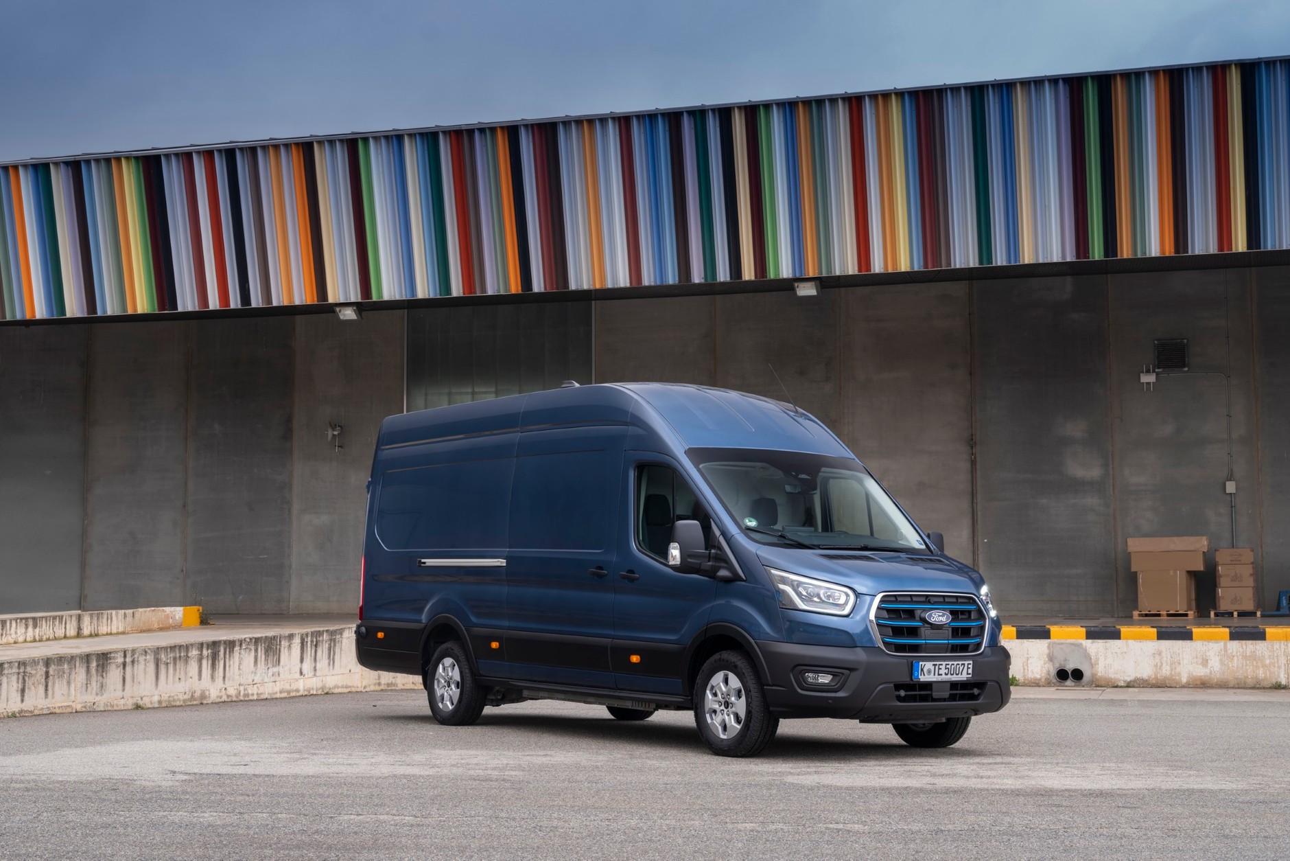 Ford E-Transit o zwiększonym zasięgu