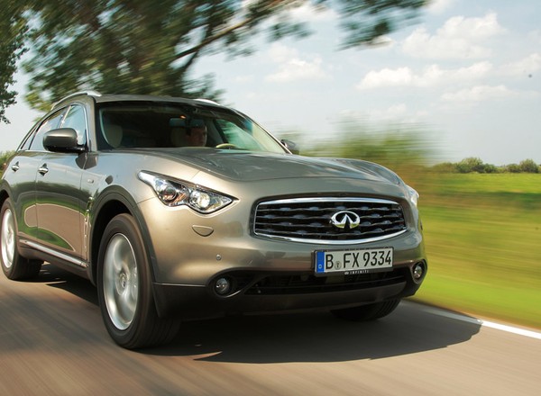 Infiniti FX30d: Gotowy do rywalizacji