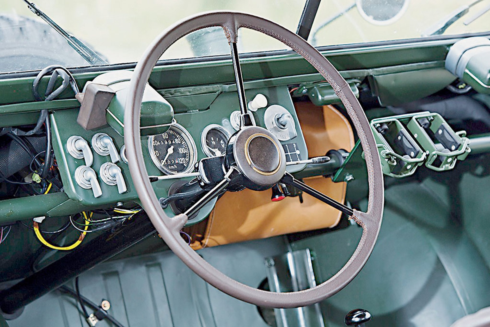 Rolnik kontra żołnierz - Unimog 2010 kontra Porsche 597 Jagdwagen