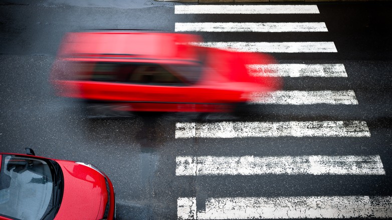 Wyprzedzanie na przejściu dla pieszych