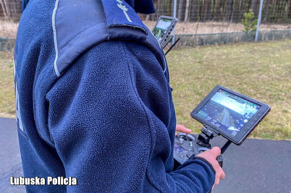 Policja łapała kierowców na A2 dronami
