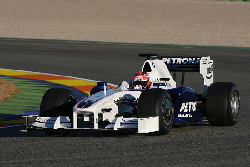 Formuła 1: Robert Kubica sprawdził nowy bolid BMW Sauber - F1.09 (fotogaleria)