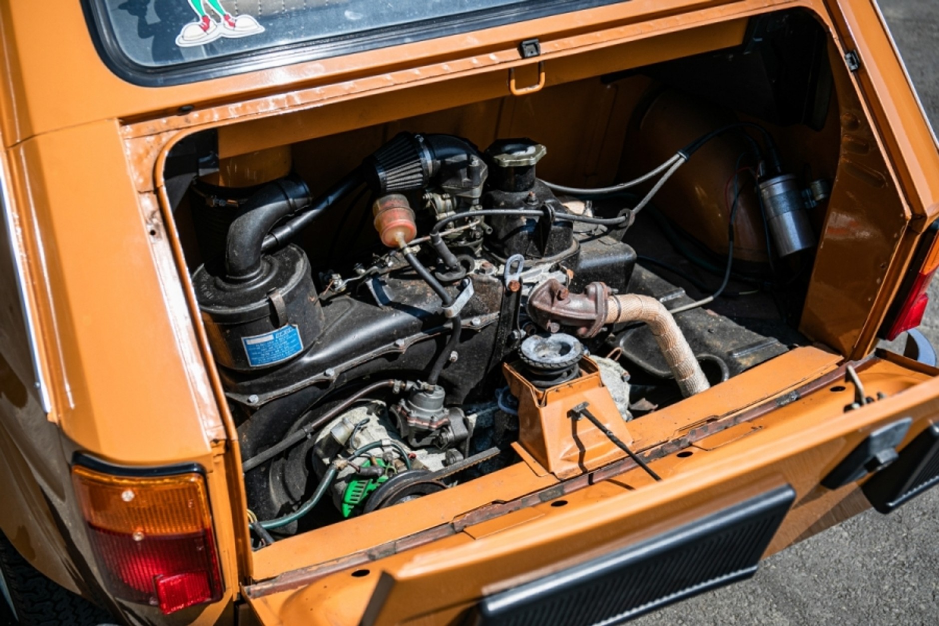 Polski Fiat 126p wystawiony na sprzedaż w renomowanym domu aukcyjnym