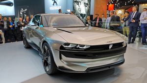 Peugeot u siebie, czyli gwiazdy paryskiego salonu