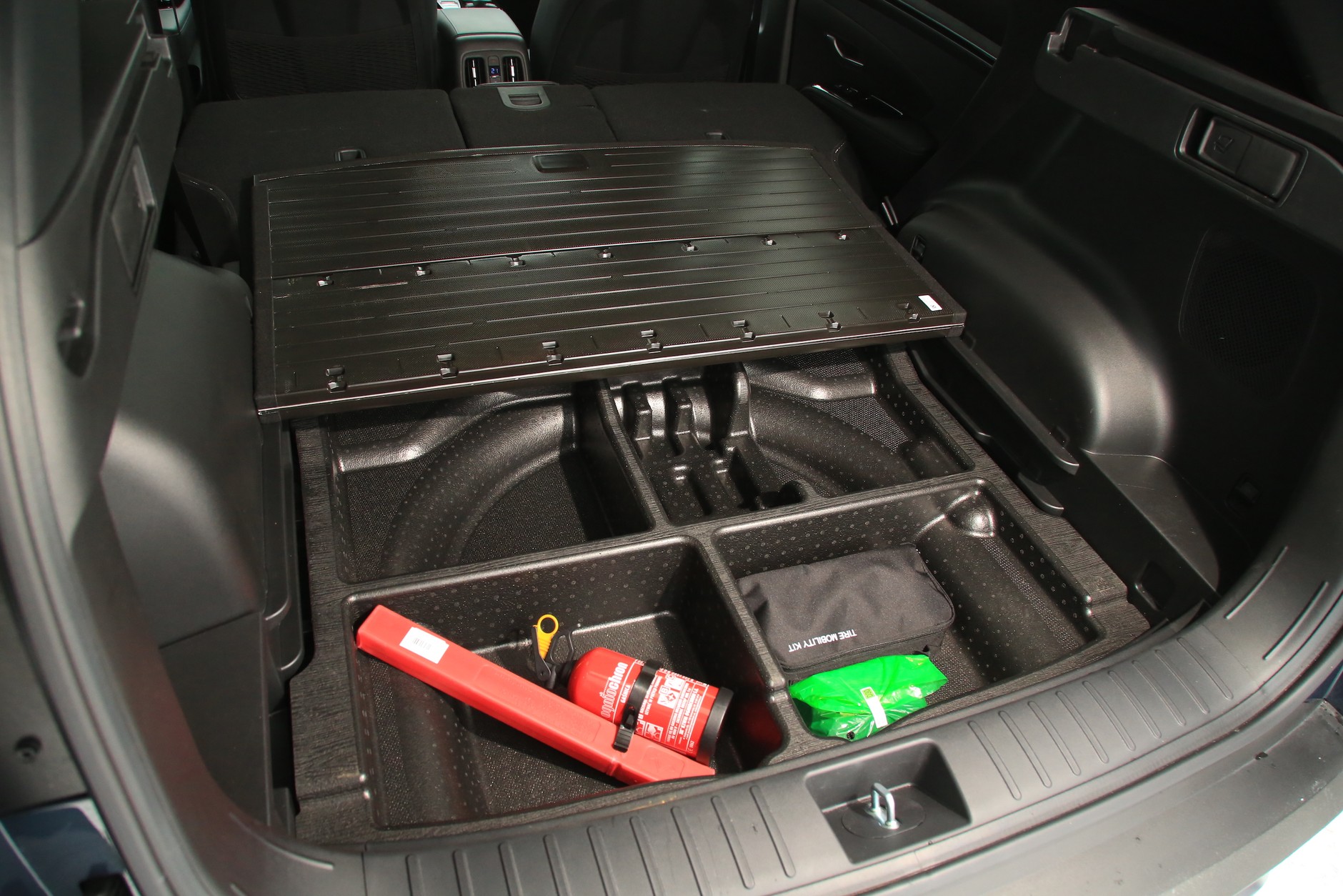 Hyundai Tucson 1.6 T-GDi HEV AT 4WD