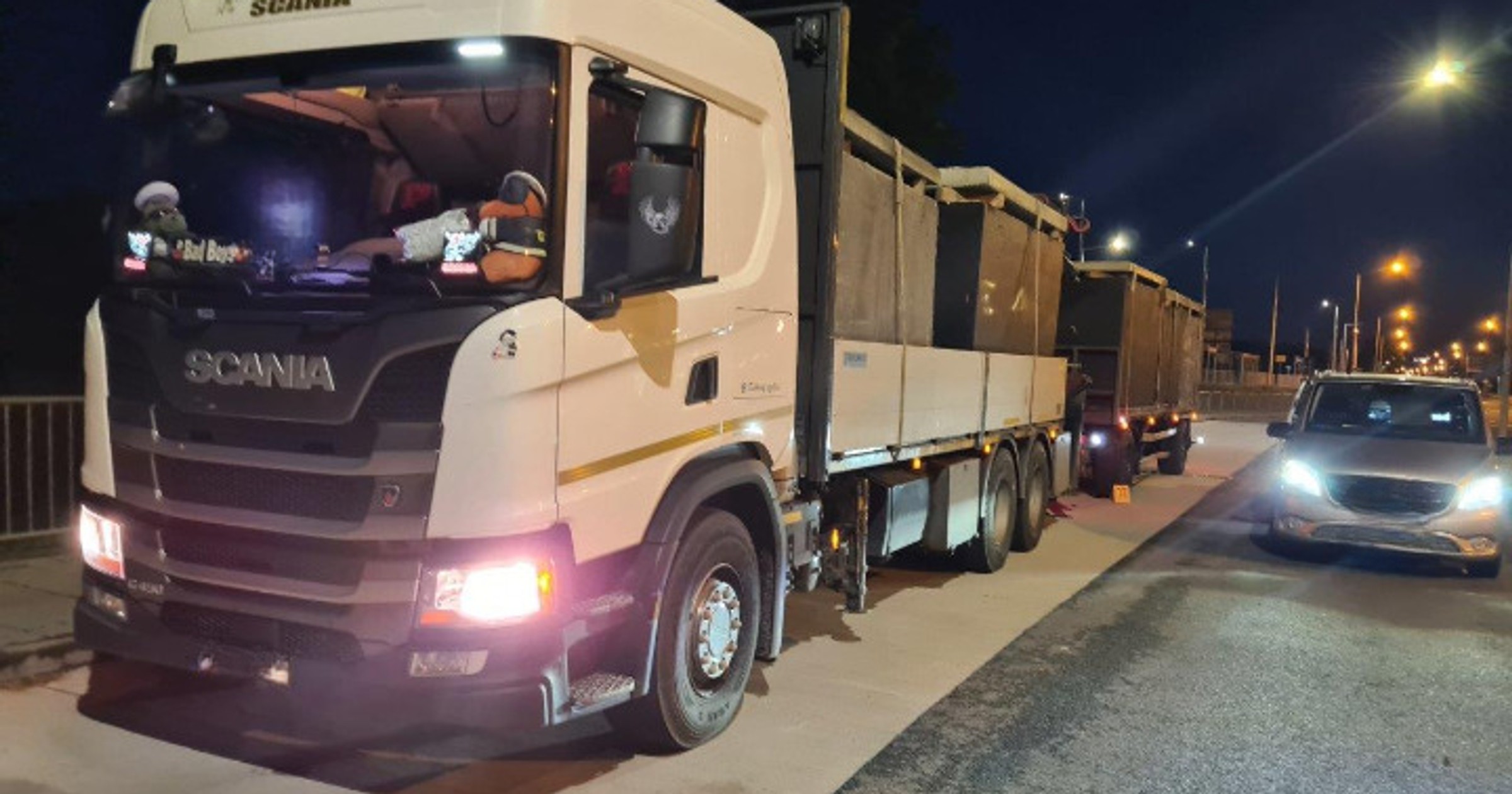 Załoga jechała za długo i miała za ciężki pojazd