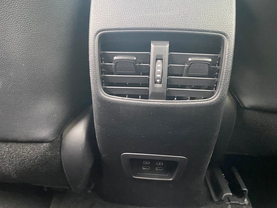Toyota Corolla Cross 2.0 Hybrid AWD-i (2022 r.)