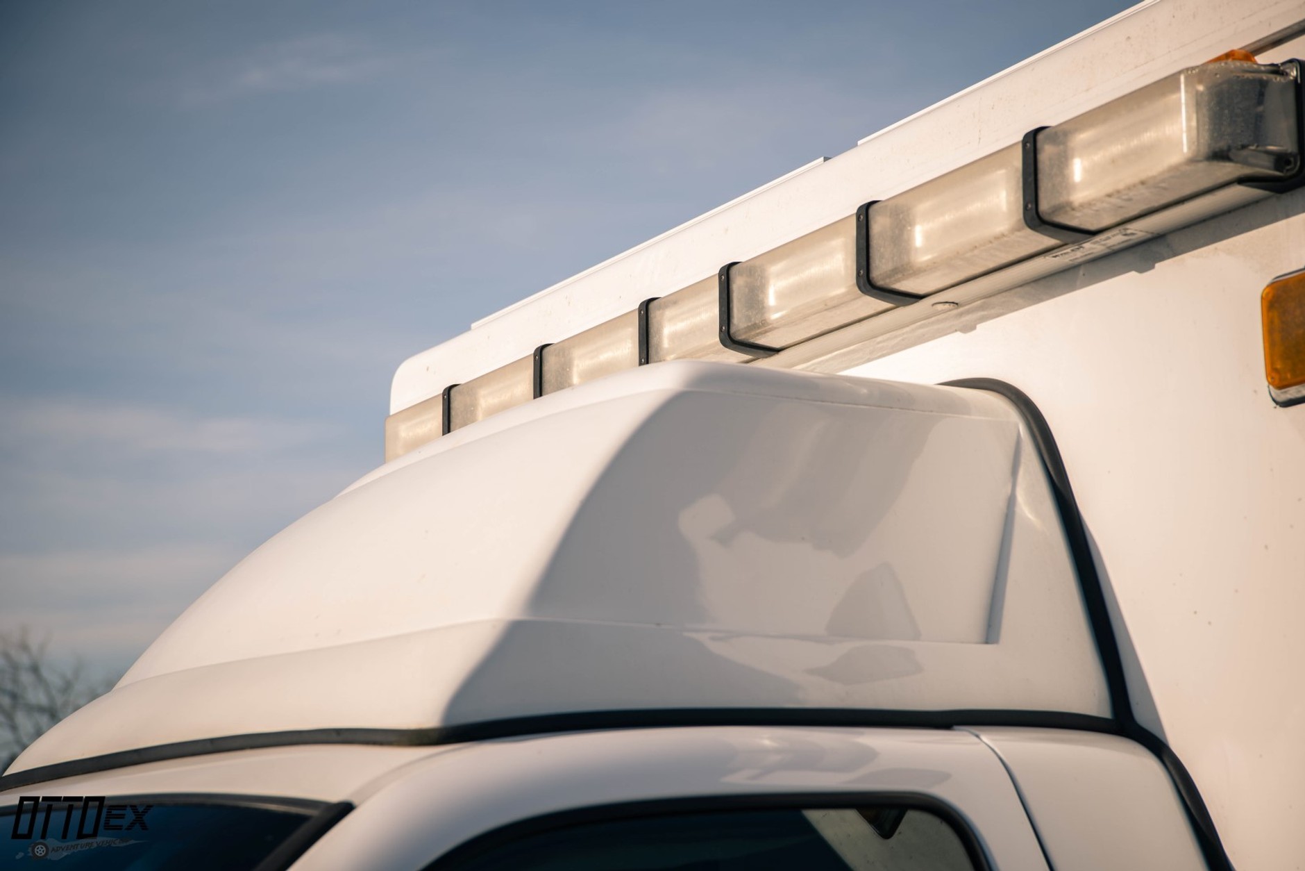 GMC 3500 4x4 – karetka jako kamper