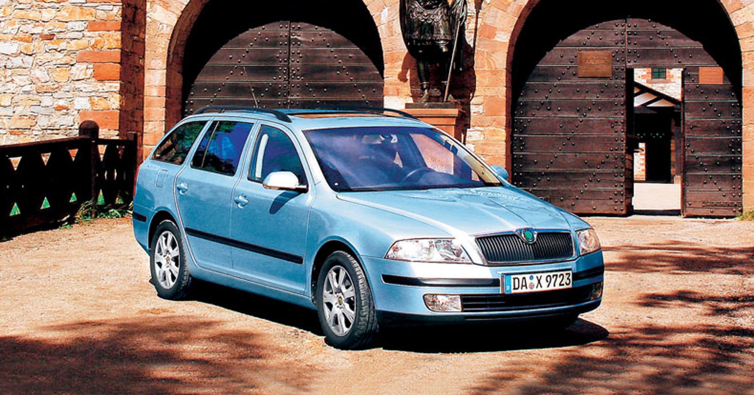 Skoda Octavia II Combi 1.6 FSI - Solidne kombi z Czech