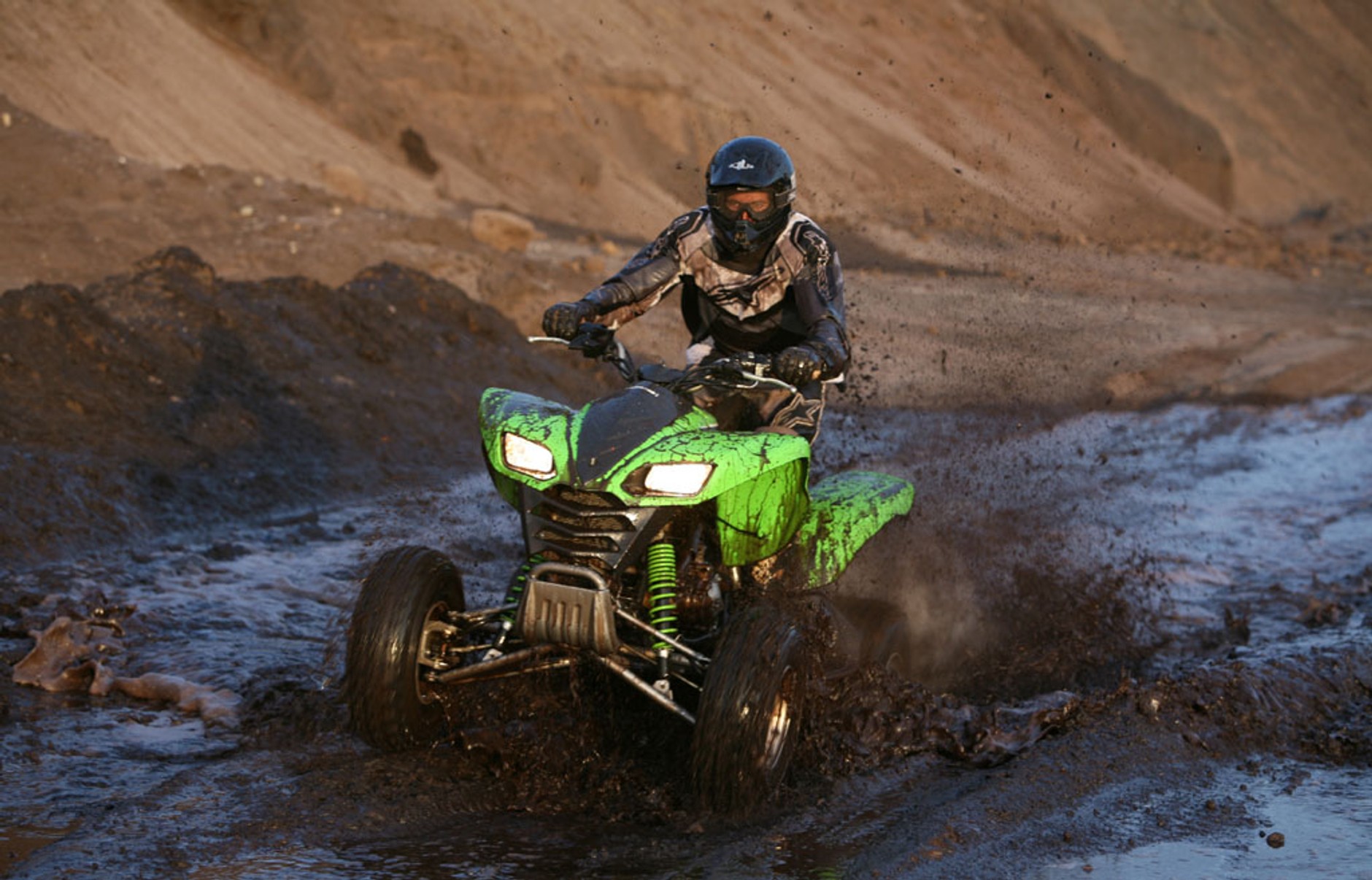 Quady czyli: Szaleństwo na 4 kołach