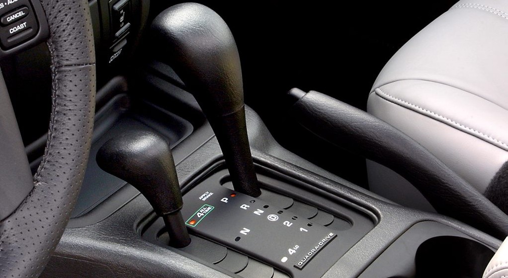 Jeep Grand Cherokee – lewarek automatycznej skrzyni biegów