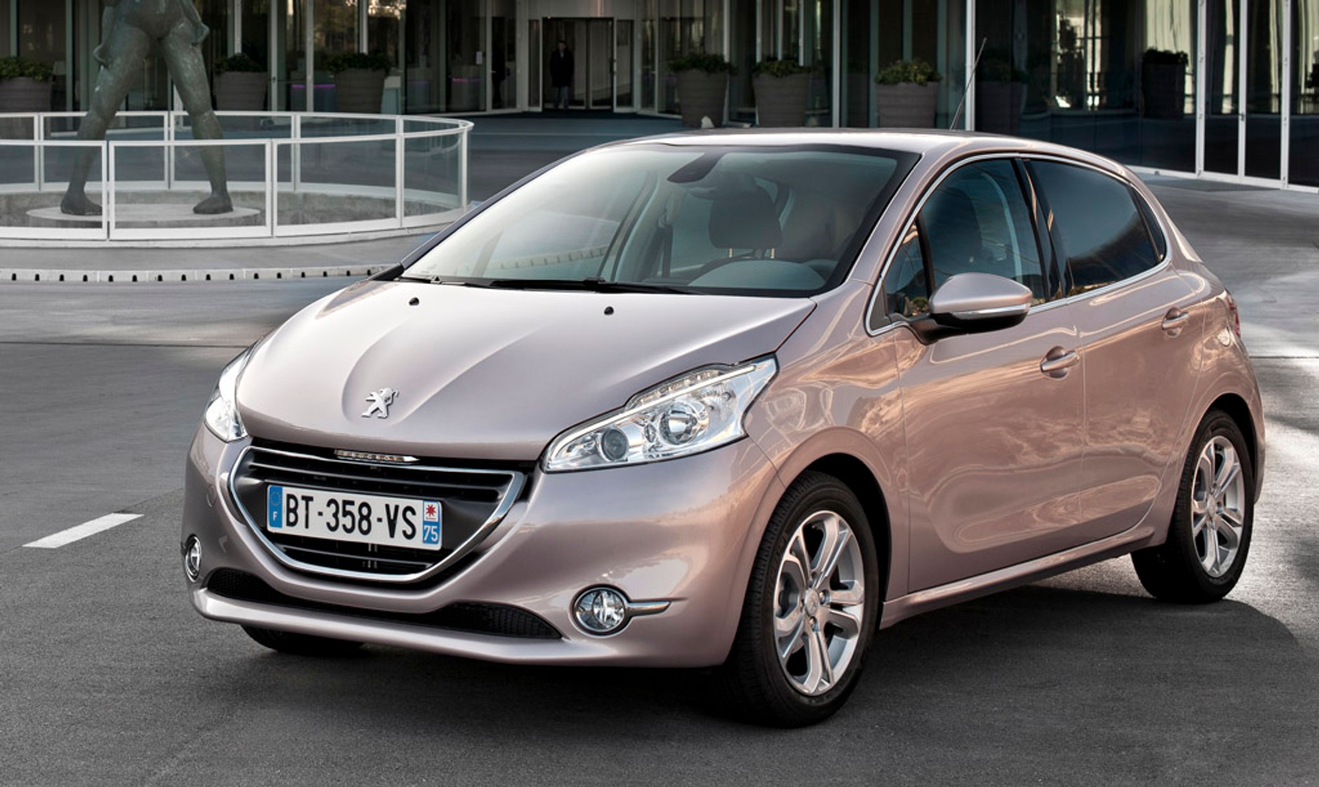 Sprawdziliśmy jak jeździ Peugeot 208