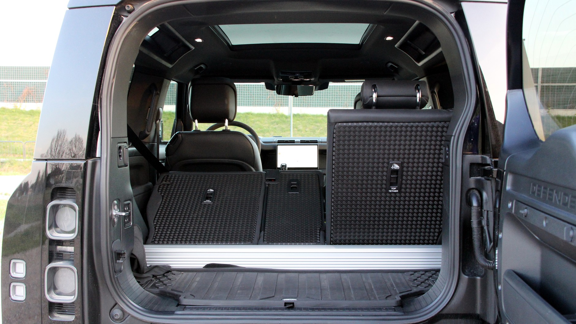 Land Rover Defender 90 V8