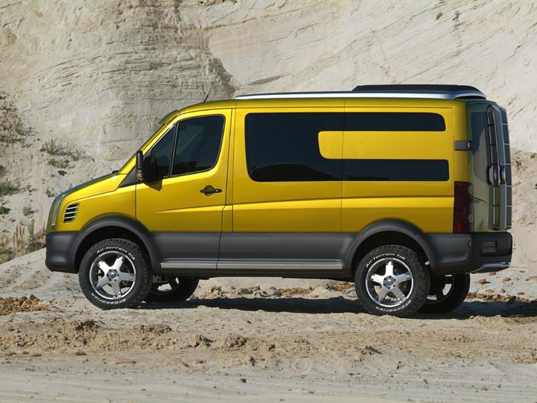 Volkswagen Crafter Atacama: z załadunkiem w teren