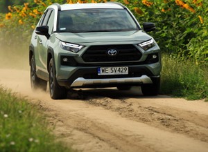 Toyota RAV4 2.5 Dynamic Force AWD-i – Hybryda dla aktywnych – Test
