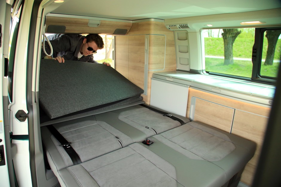 Volkswagen T6.1 California Ocean 2.0 TDI (2021)