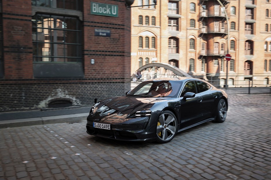 Porsche Taycan - cena od 454 000 zł