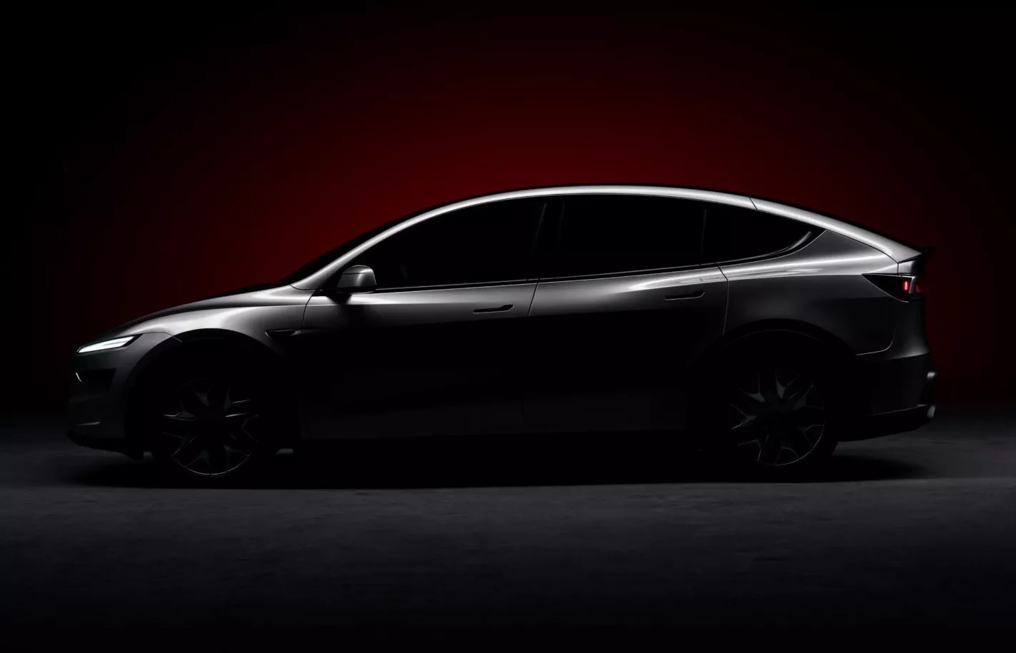 Tesla Model Y L, pierwsze zdjęcia