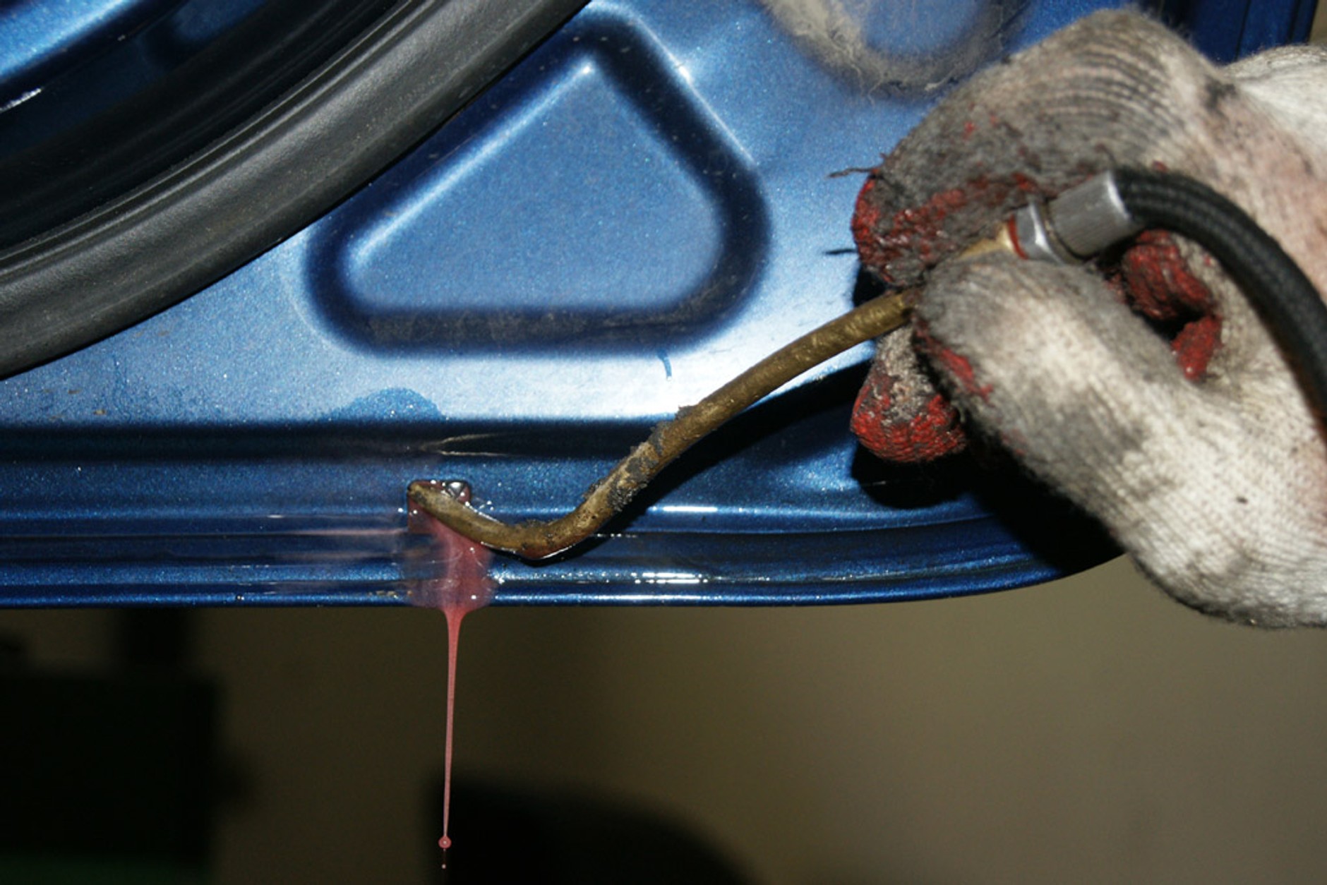 2 sposoby na zabezpieczenie auta przed korozją