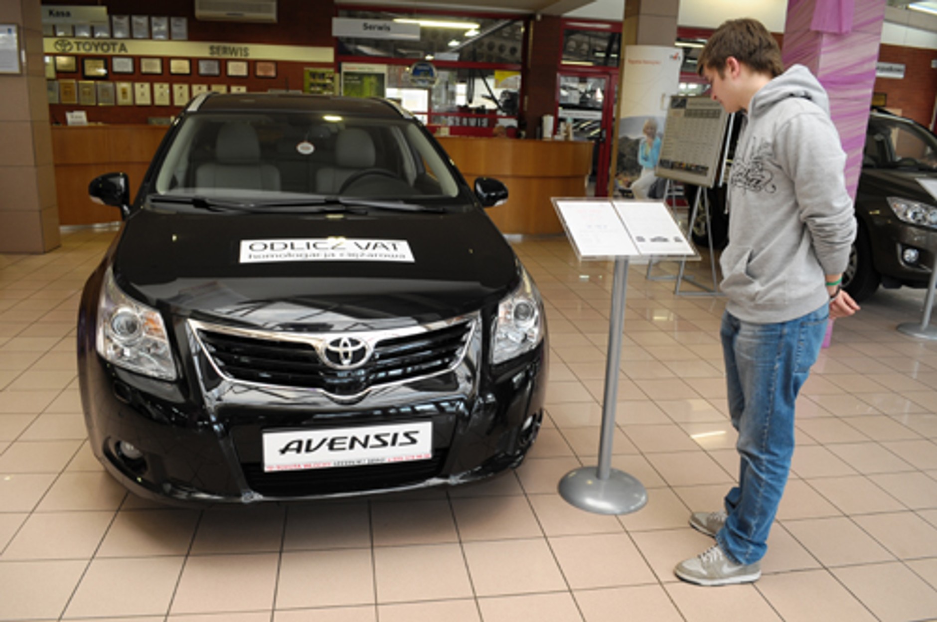 Auta z kratką wracają: Przegląd oferty. Co kupić i za ile?