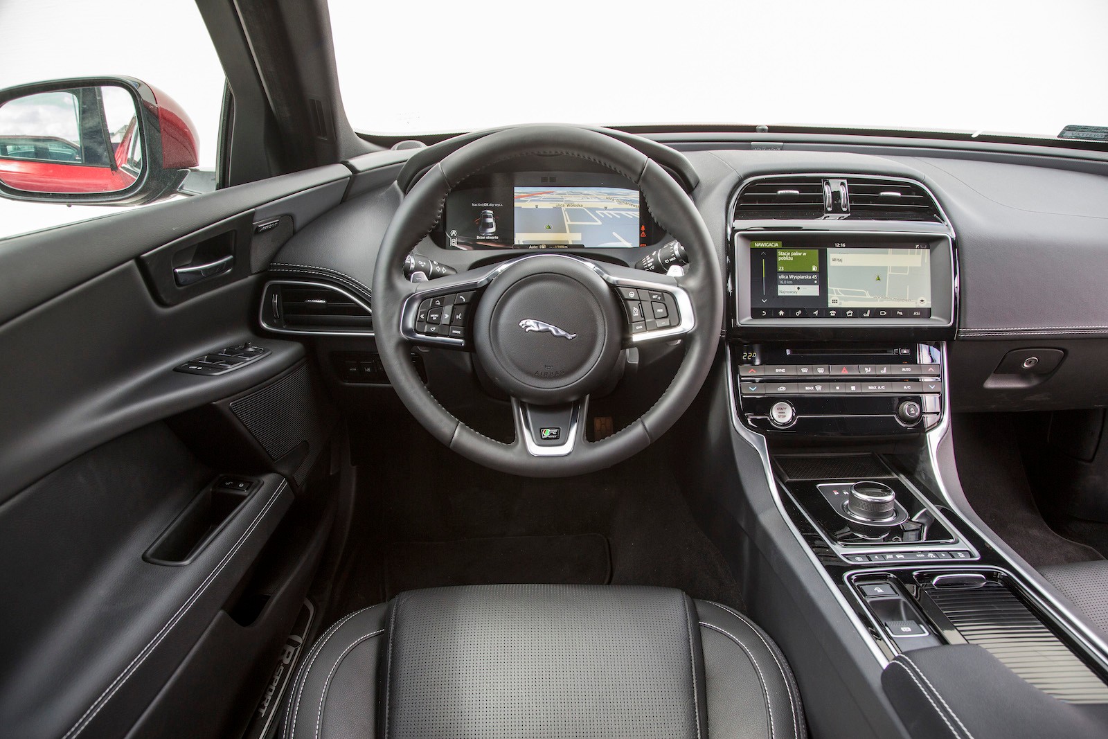 Jaguar XE 25d AWD R-Sport