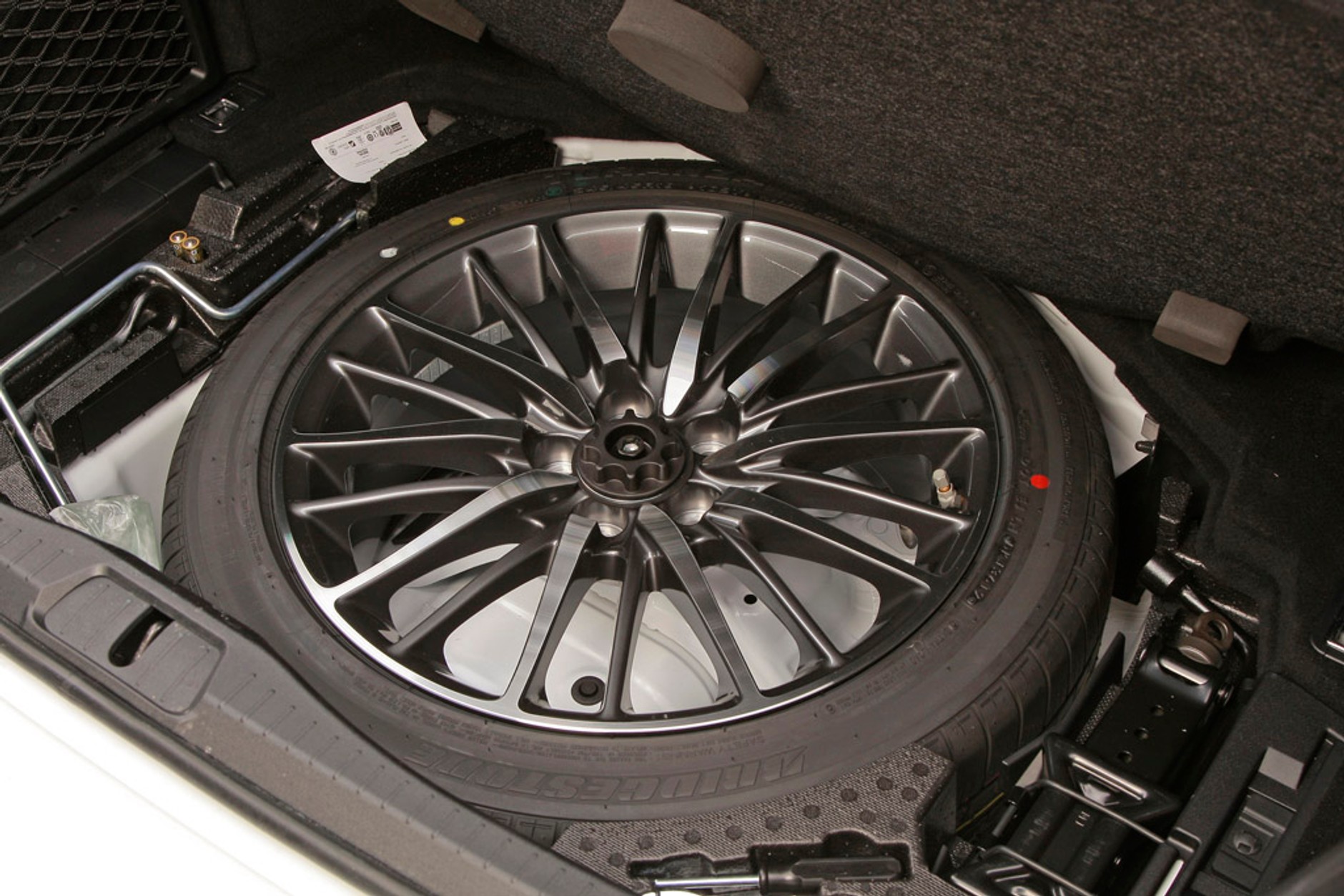 Test Lexusa LS 600h F Sport: hybryda na  sportowo