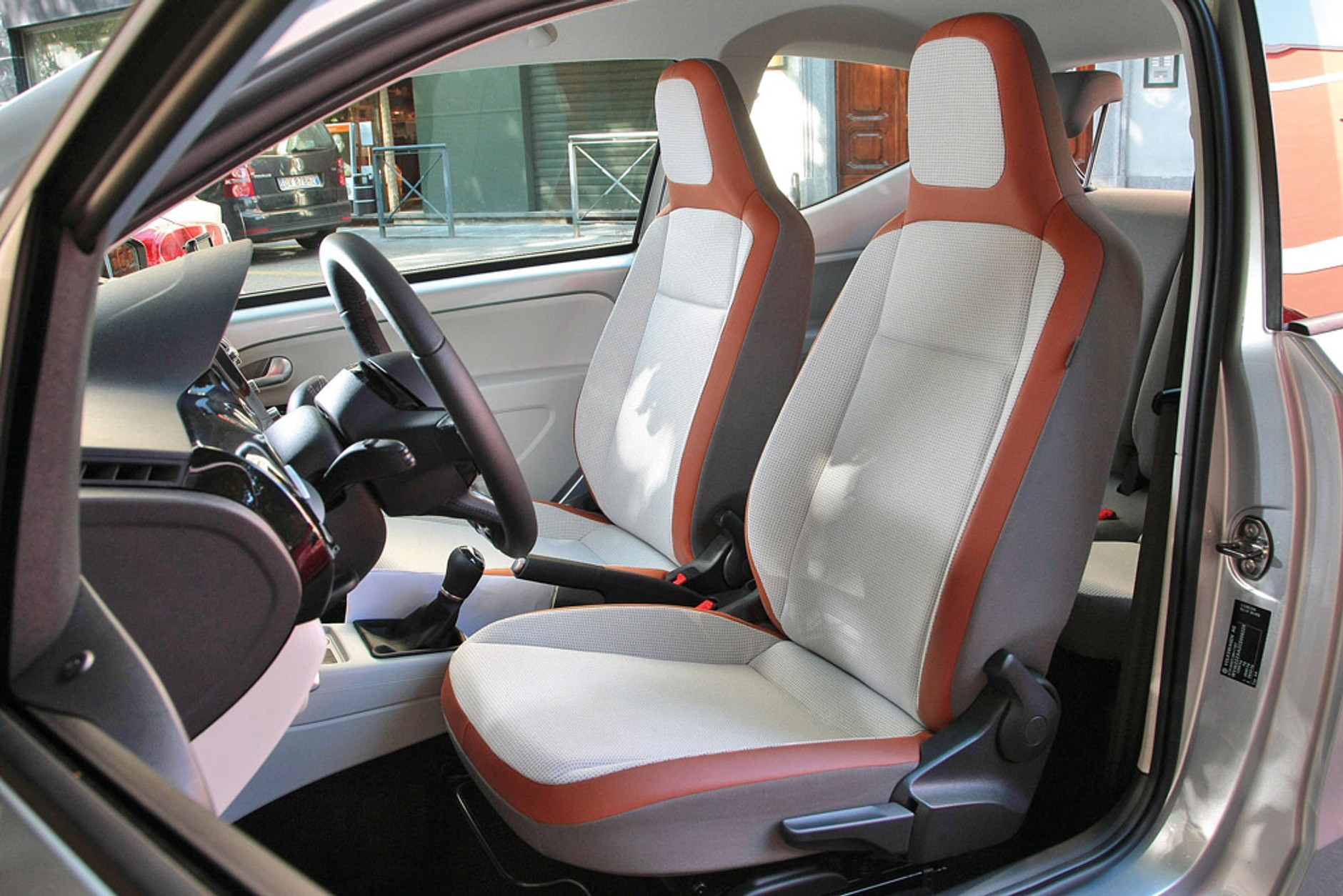 500 kontra UP!: czy Fiat może pokonać Volkswagena?