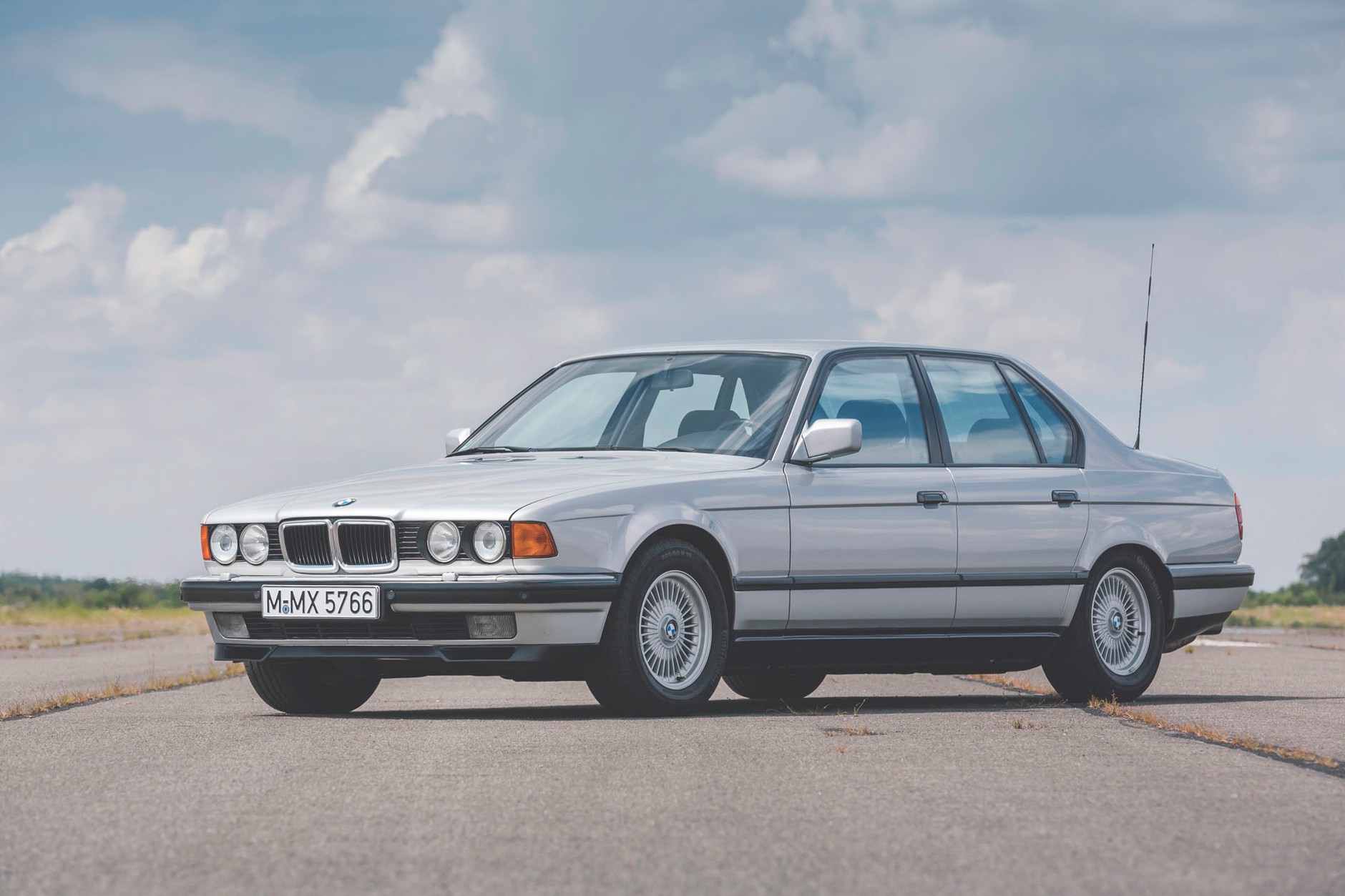 BMW 750i