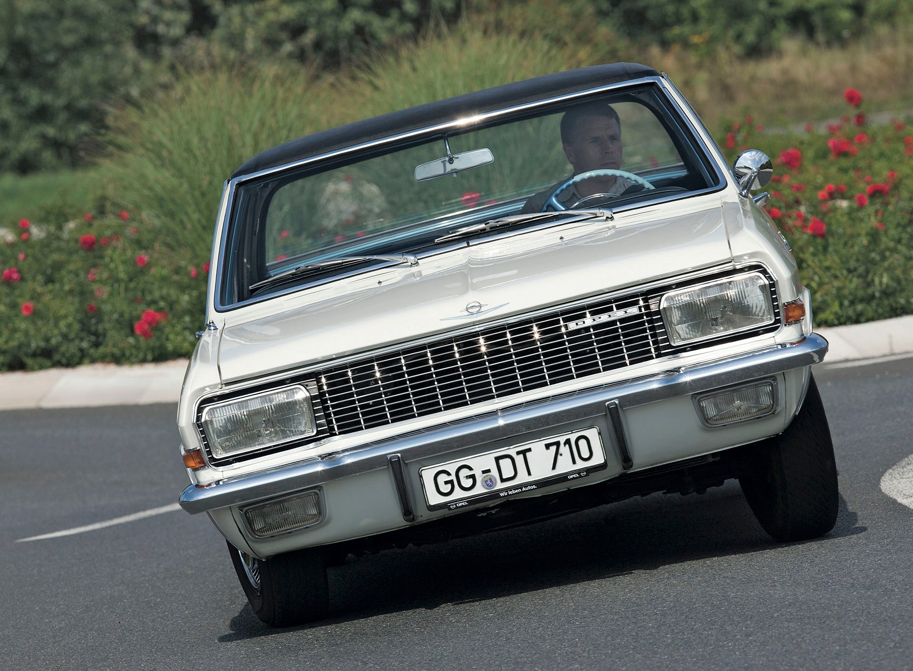 Opel Diplomat V8 - niemiecki dyplomata