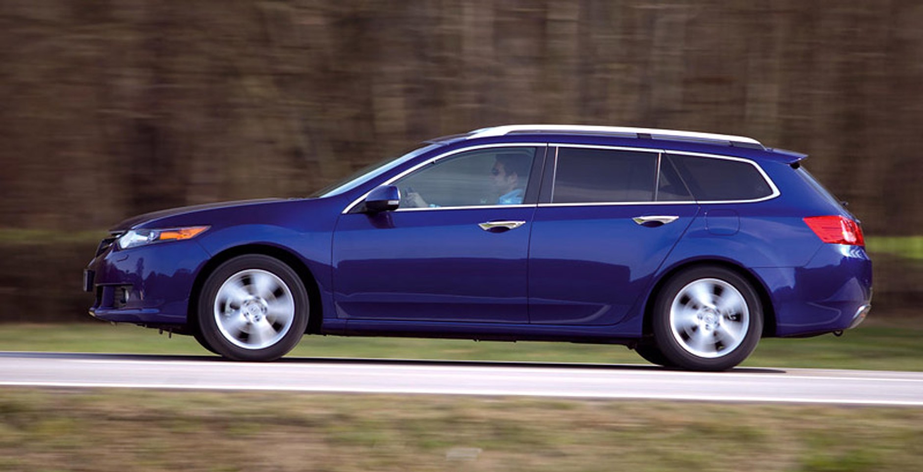 Honda Accord – wysokie tony (dane techniczne, fotogaleria)