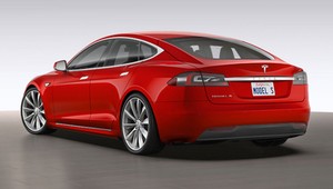 Tesla pozwana w związku ze śmiercią z powodu wadliwego akumulatora