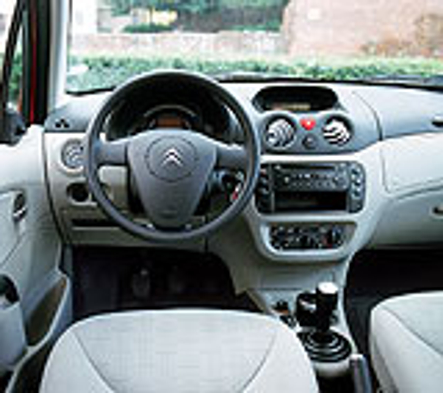 Odmienne szkoły stylistyki