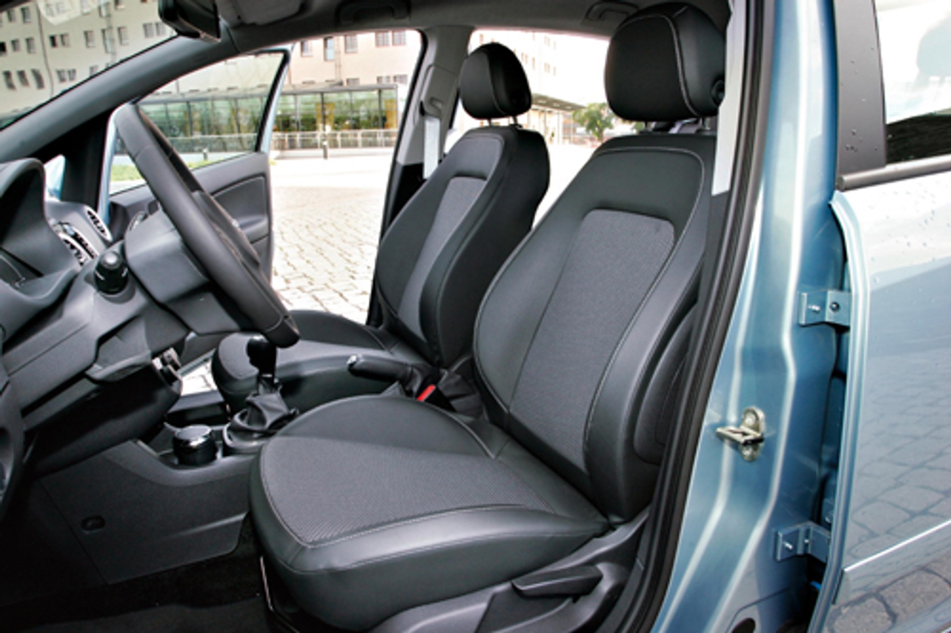 Opel Corsa 1.7 CDTI - Pomiędzy nimi jest przepaść