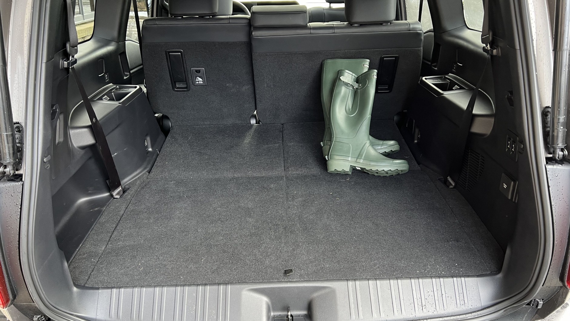 Toyota Land Cruiser (seria 250; na rynku od 2024 r.)