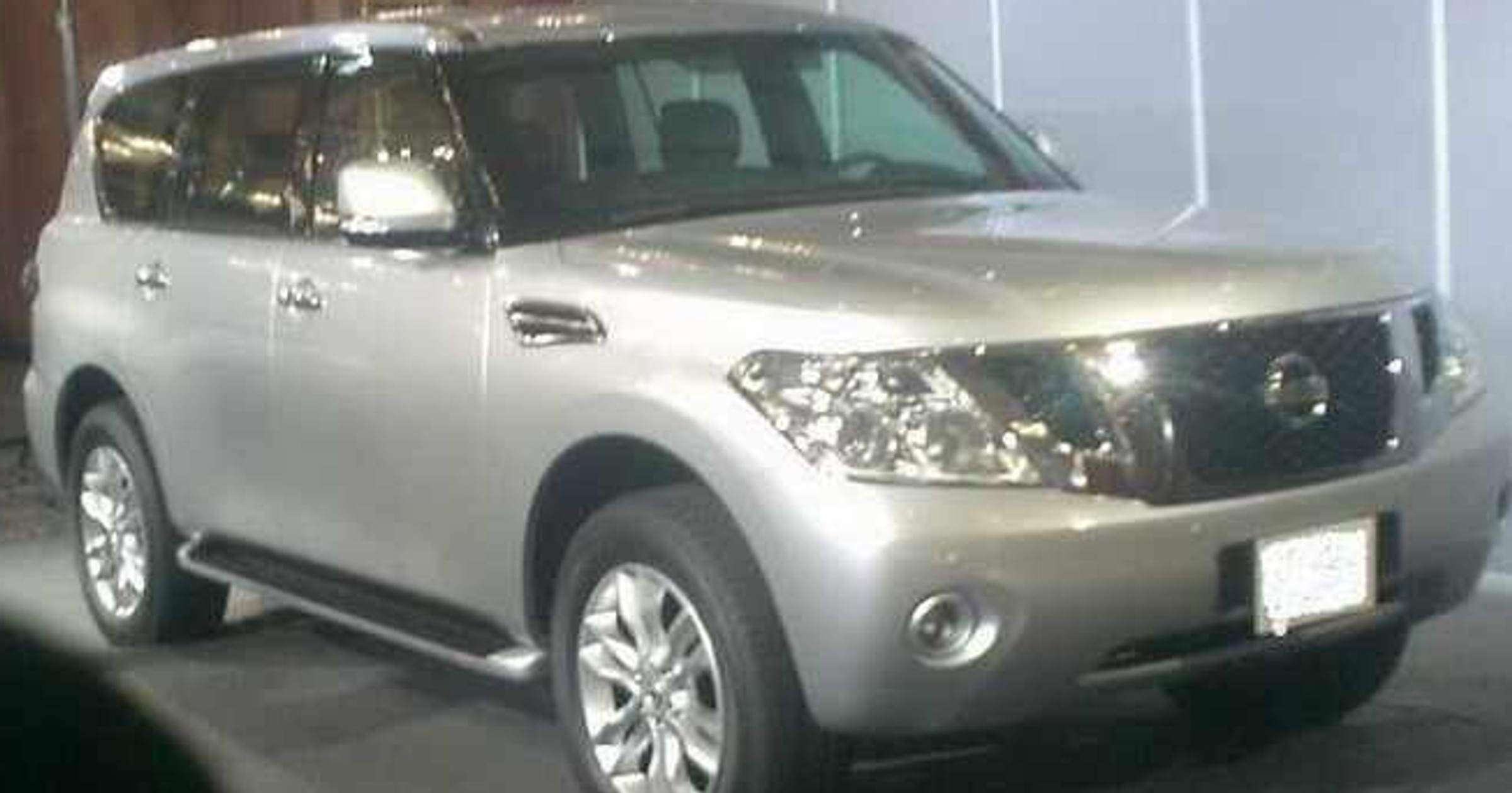 Nissan Patrol model 2010, oto pierwsze zdjęcia pogromcy Land Cruisera