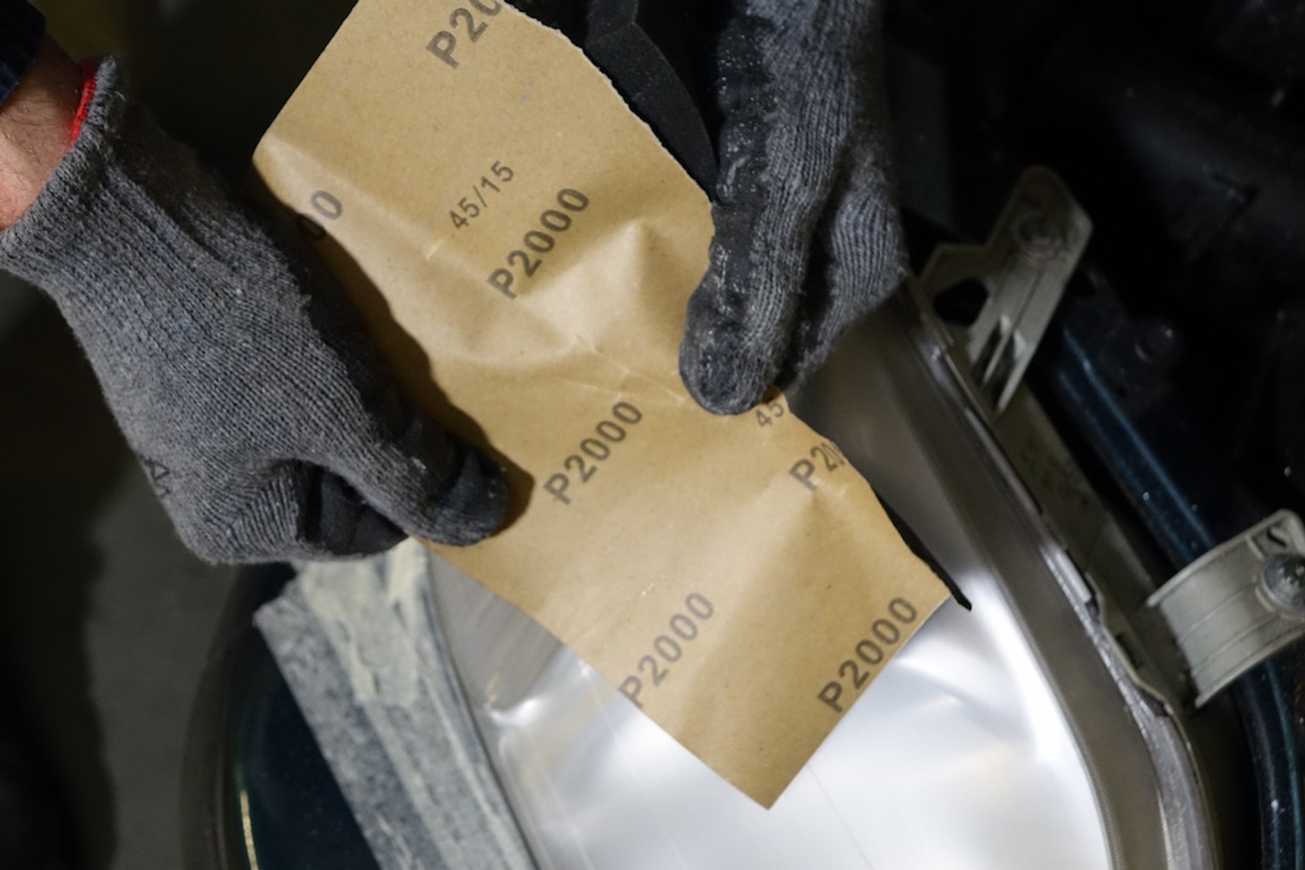 Polerowanie reflektorów