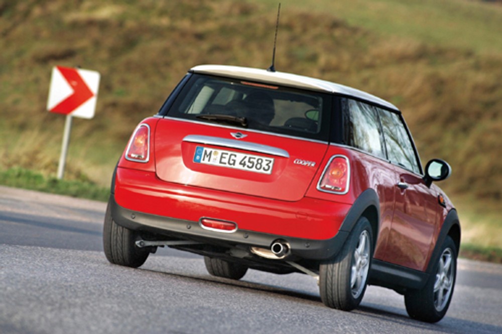 Mini Cooper, Citroen C2, VW Polo, Peugeot 207, Suzuki Swift - Czy nowe Mini przeskoczy wszystkich?