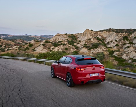 Alfa Romeo Stelvio Tributo Italiano