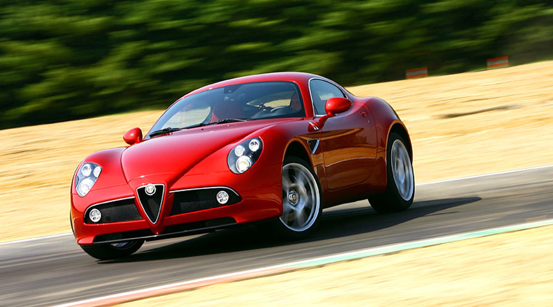 Alfa Romeo 8C Competizione GTA – premiera w czerwcu 2010