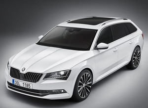 Nowa Skoda Superb Combi – pierwsze zdjęcia